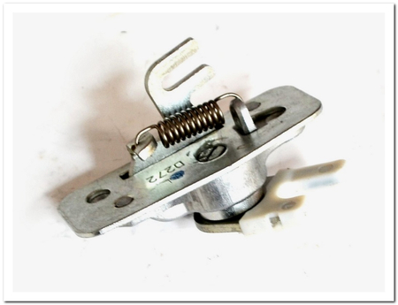 3800960 ZAMEK DRZWI IVECO DAILY 06> BOK PR GÓRA