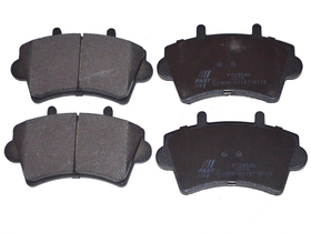 FT29540 KLOCKI HAM RENAULT MASTER 98> PRZÓD BEZ CZUJNIKA 03>