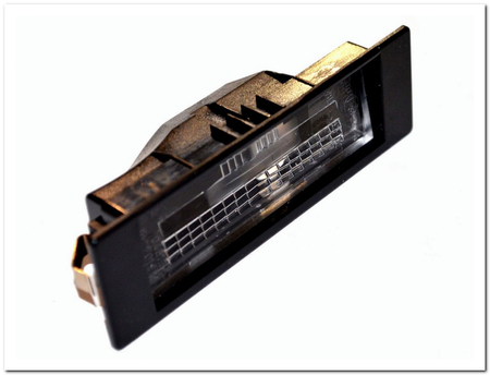 5801610795 LAMPA TABLICY REJESTRACYJNEJ IVECO DAILY 14-