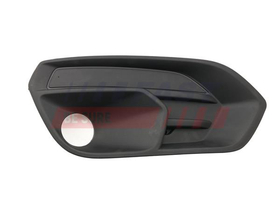 FT90106 ZAŚLEPKA ZDERZAKA IVECO DAILY 14> PRZÓD PR HALOGEN 19> BEZ OTWORU NA KIERUNKOWSKAZ