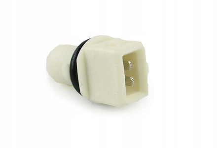 FT62704 OPRAWKA ŻARÓWKI IVECO DAILY 06> LAMPA OBRYSOWA