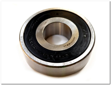 8870888 ŁOŻYSKO SKRZYNI IVECO DAILY 06> WAŁEK GŁÓWNY