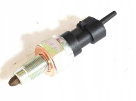 5801472603 WYŁĄCZNIK COFANIA IVECO DAILY 00> 06> 14> M12X1