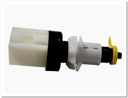 500319244 WYŁĄCZNIK STOP IVECO DAILY 06> 00>