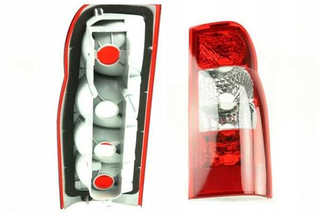 FT86385 LAMPA TYLNA PRAWA FORD TRANSIT 06> VAN