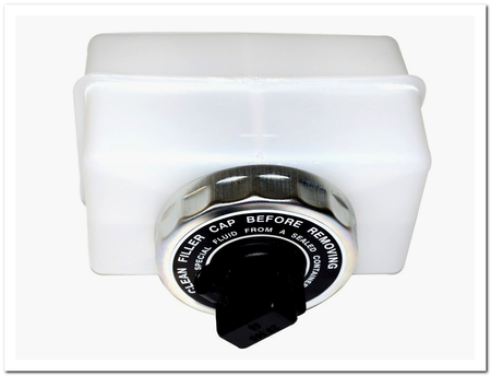 98407236 ZBIORNIK PŁYNU HAMULC IVECO