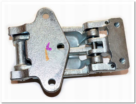 5801528687 ZAWIAS DRZWI TYŁ L/P GÓRA IVECO DAILY 14-