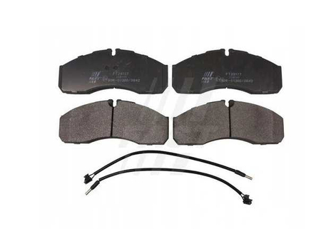 FT29117 KLOCKI HAM IVECO DAILY 00> PRZÓD 2-CZUJNIKI 60/65C13