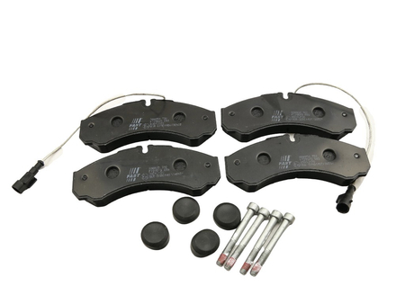 FT29573 KLOCKI HAM NISSAN CABSTAR TYŁ 2-CZUJNIKI